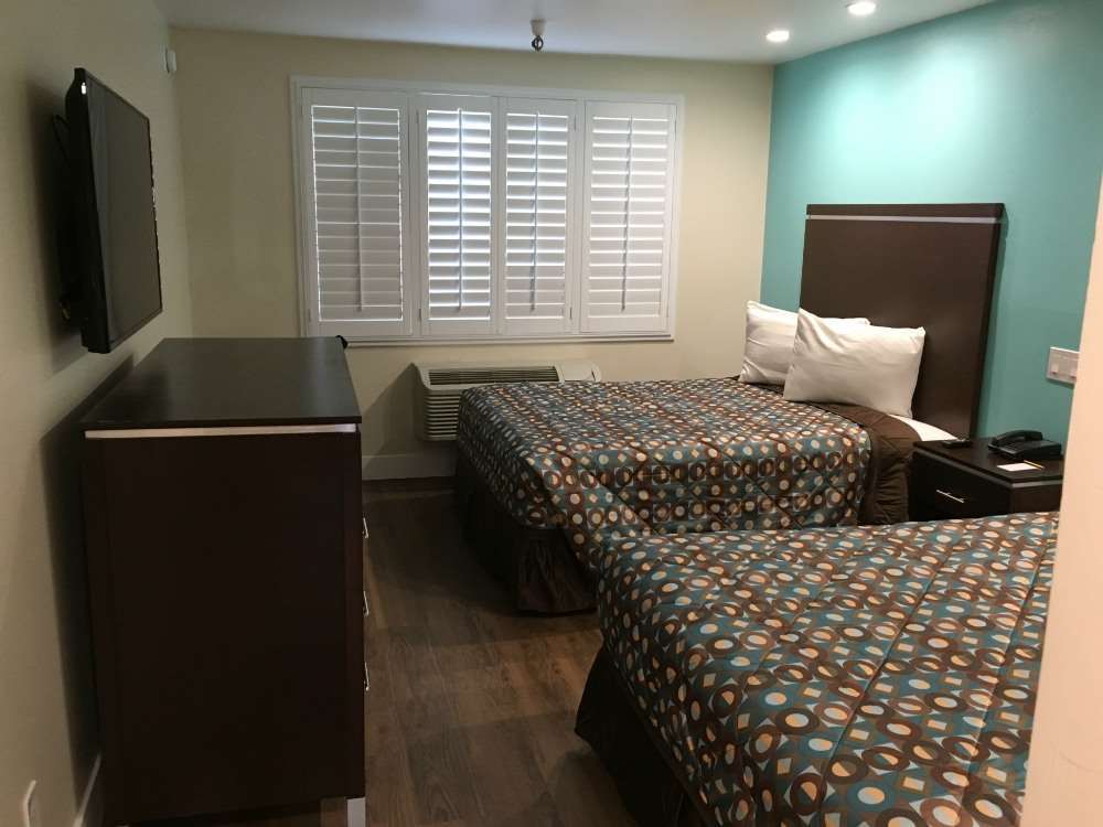 Vagabond Inn Executive - Bakersfield Downtowner חדר תמונה