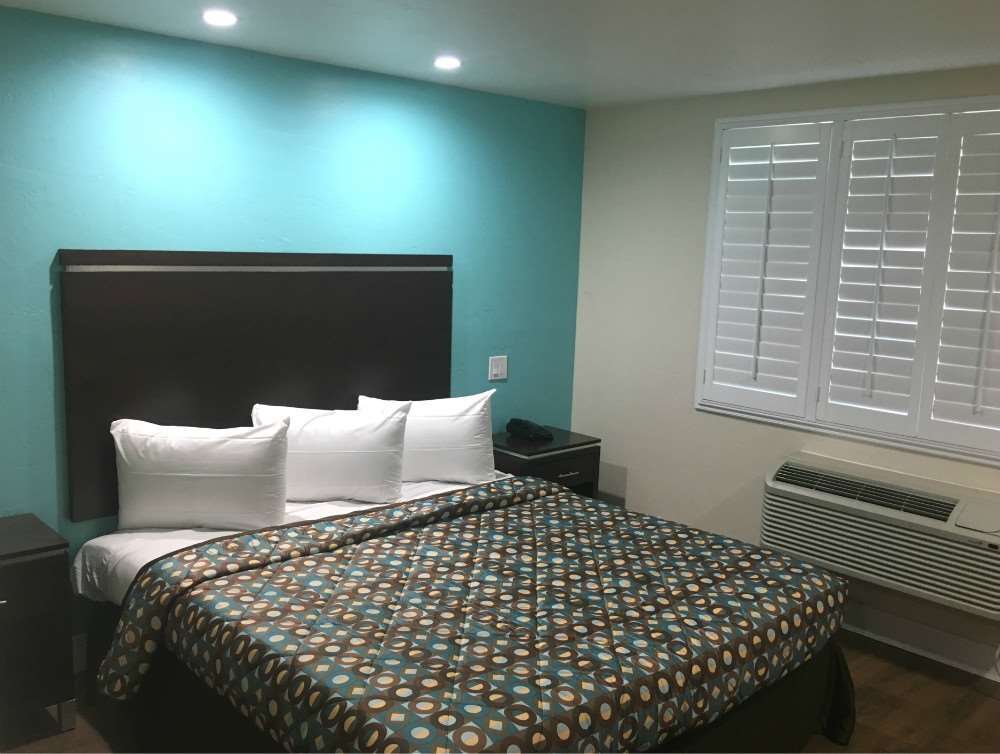 Vagabond Inn Executive - Bakersfield Downtowner חדר תמונה