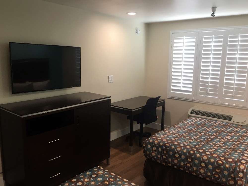 Vagabond Inn Executive - Bakersfield Downtowner חדר תמונה