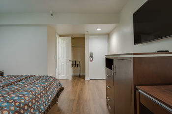 Vagabond Inn Executive - Bakersfield Downtowner מראה חיצוני תמונה