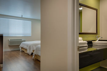 Vagabond Inn Executive - Bakersfield Downtowner מראה חיצוני תמונה
